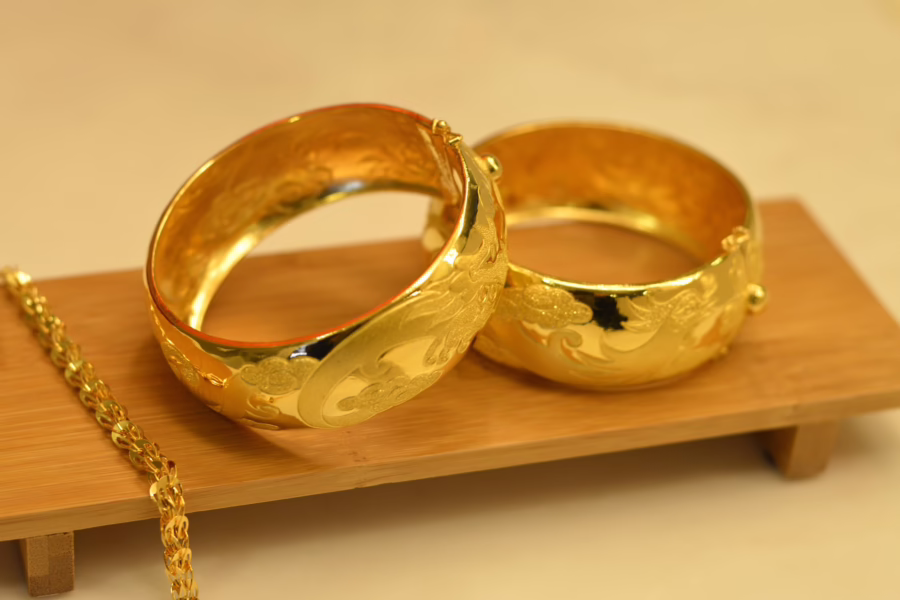 Vilka saker kan innehålla guld?